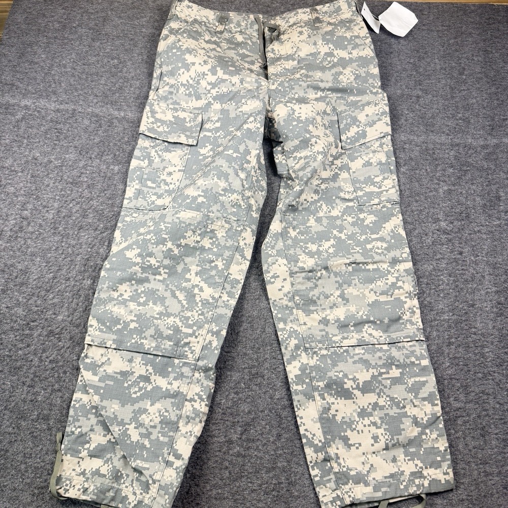 US Military Combat FR Pants Medium Trousers Digital Camo Flame Resistant Army